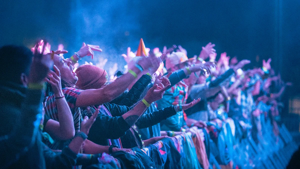 Concert crowd at St. Augustine Amphitheatre
